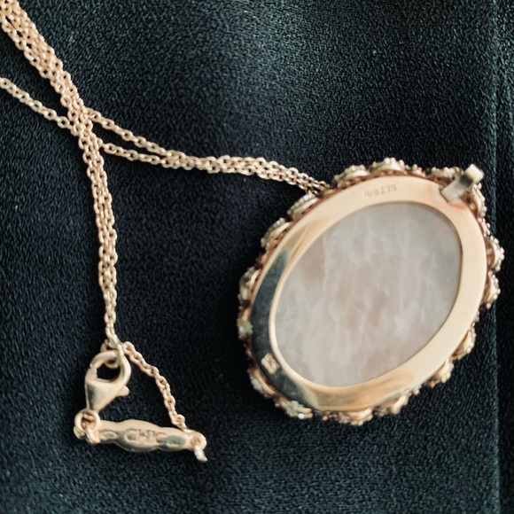 Large oval shaped pink opal pendant in red gold frame red gold chain necklace - Picture 5 of 6